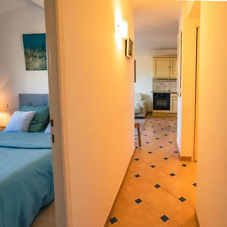 Bel Appartement, Terrasse, Piscine, Vue Sur Golf דירה *