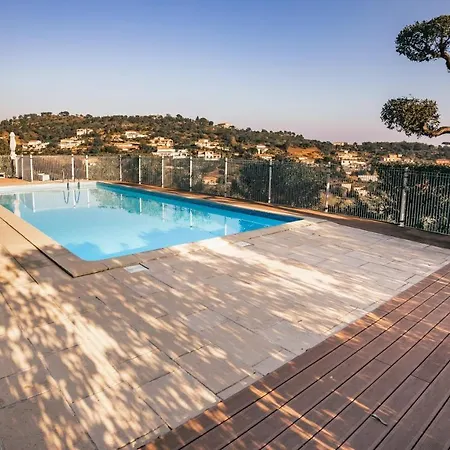 Bel Appartement, Terrasse, Piscine, Vue Sur Golf סן-מקסים